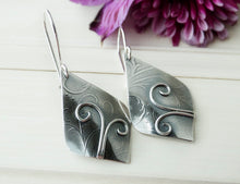 Load image into Gallery viewer, Flourish Silver Dangle Earrings