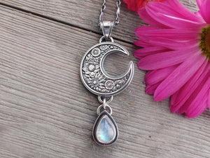 Rainbow Moonstone Pendant