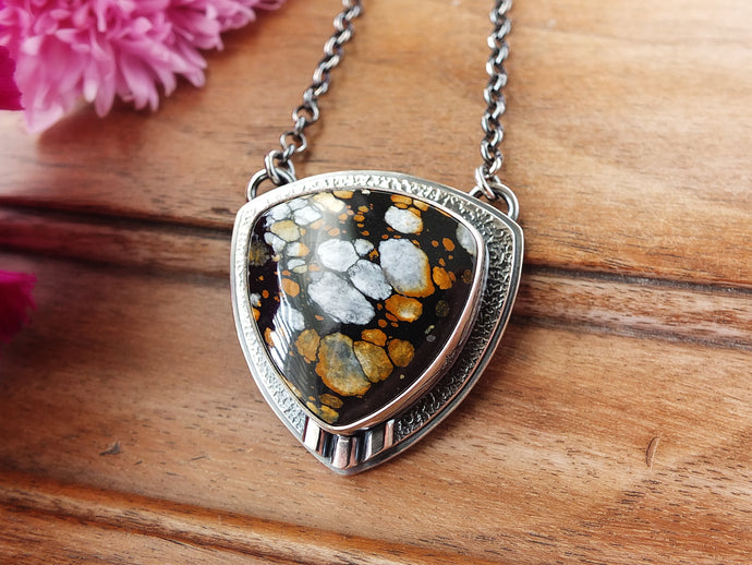 Luna Oscura / Dark Moon Stone Necklace