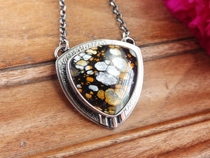 Luna Oscura / Dark Moon Stone Necklace