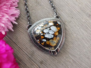 Luna Oscura / Dark Moon Stone Necklace