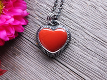 Load image into Gallery viewer, Rosarita Heart Necklace