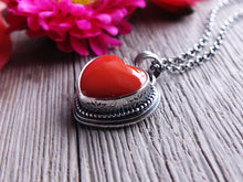 Load image into Gallery viewer, Rosarita Heart Necklace