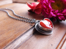 Load image into Gallery viewer, Rosarita Heart Necklace