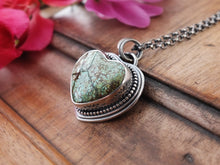 Load image into Gallery viewer, Hubei Turquoise Heart Necklace