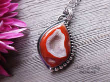 Load image into Gallery viewer, Berrendo (Red Hot) Agate Pendant