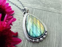Load image into Gallery viewer, Green and Gold Labradorite Pendant